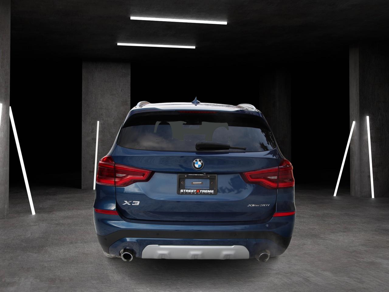 2018 BMW X3 xDrive30i Photo3