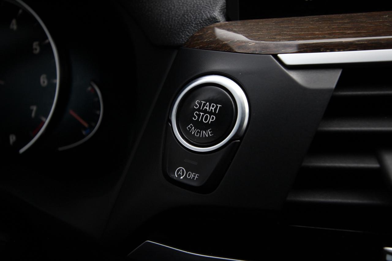 2018 BMW X3 xDrive30i Photo