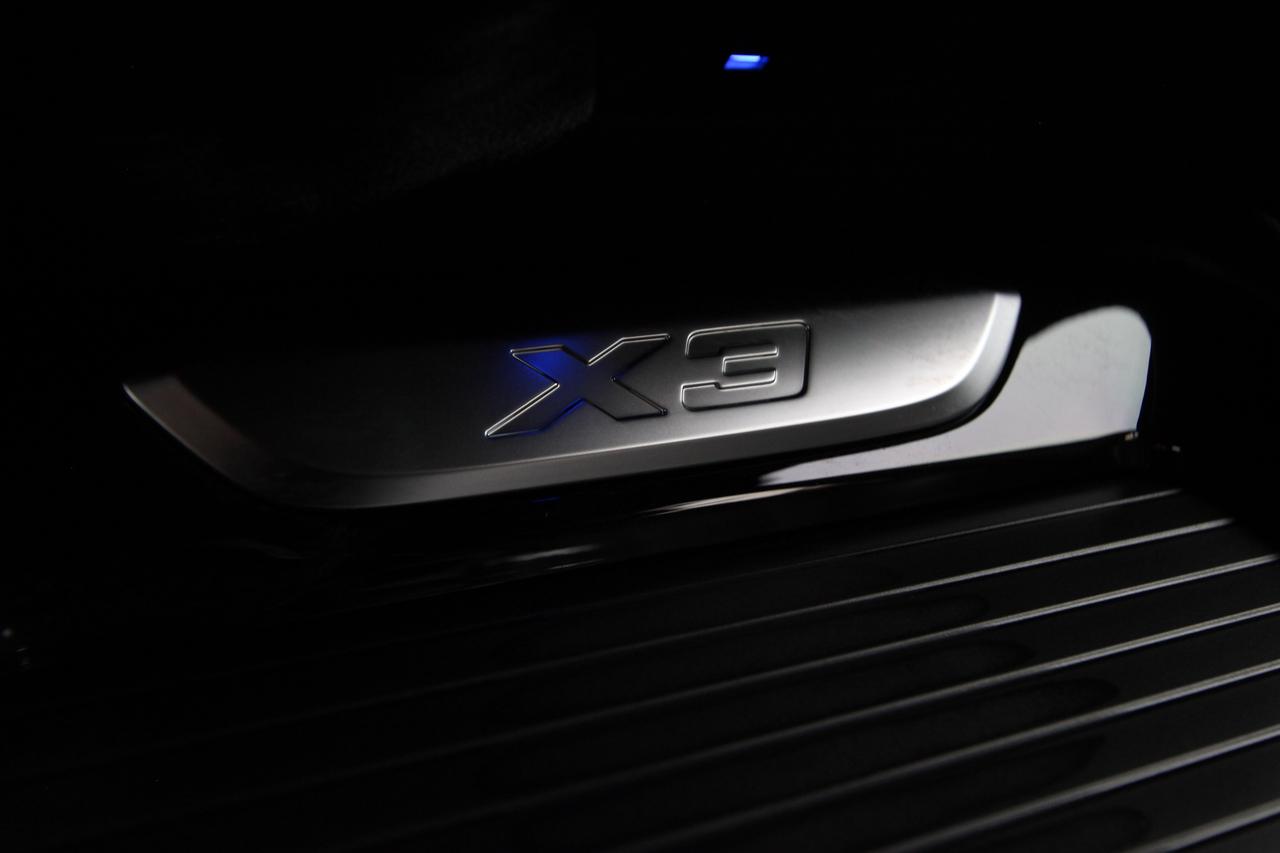 2018 BMW X3 xDrive30i Photo