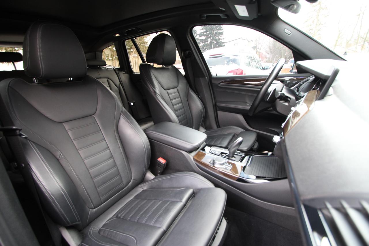 2018 BMW X3 xDrive30i Photo