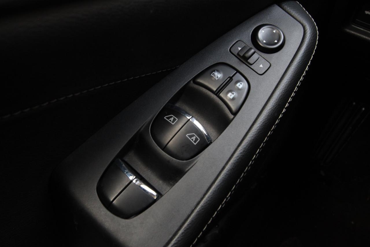 2022 Nissan Maxima SL Photo