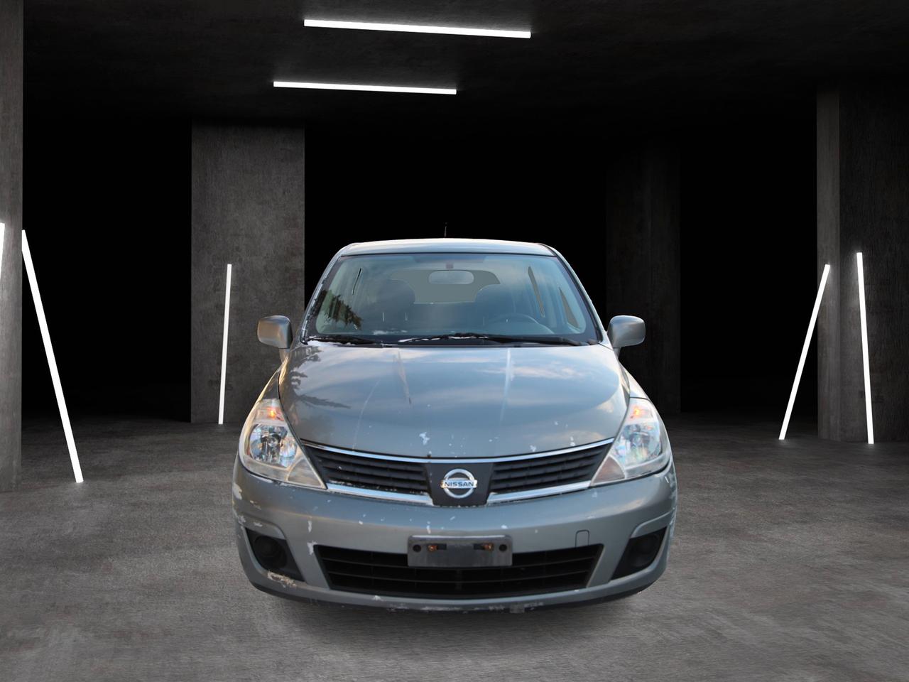 2007 Nissan Versa S Photo2