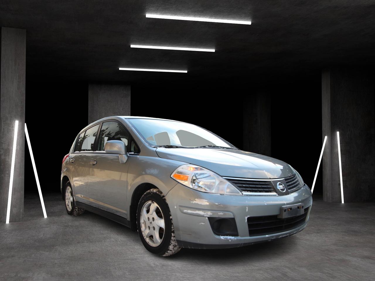 2007 Nissan Versa S Photo