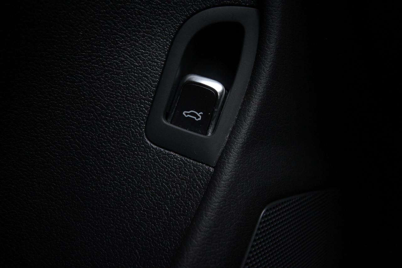 2013 Audi A4 A4 - 2.0T QUATTRO - CLEAN CARFAX ACCIDENT FREE Photo