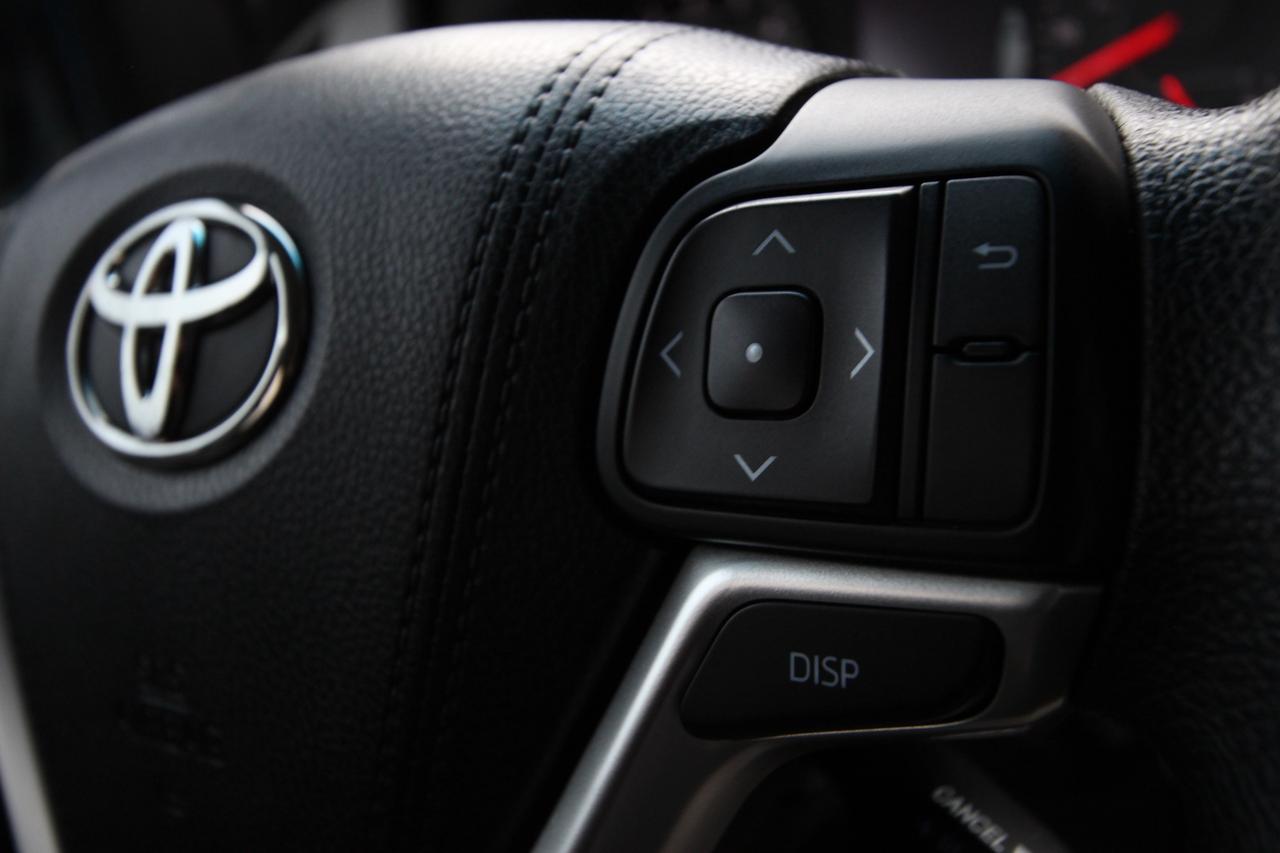 2016 Toyota Sienna LE - CARFAX VERIFIED CLEAN TITLE Photo