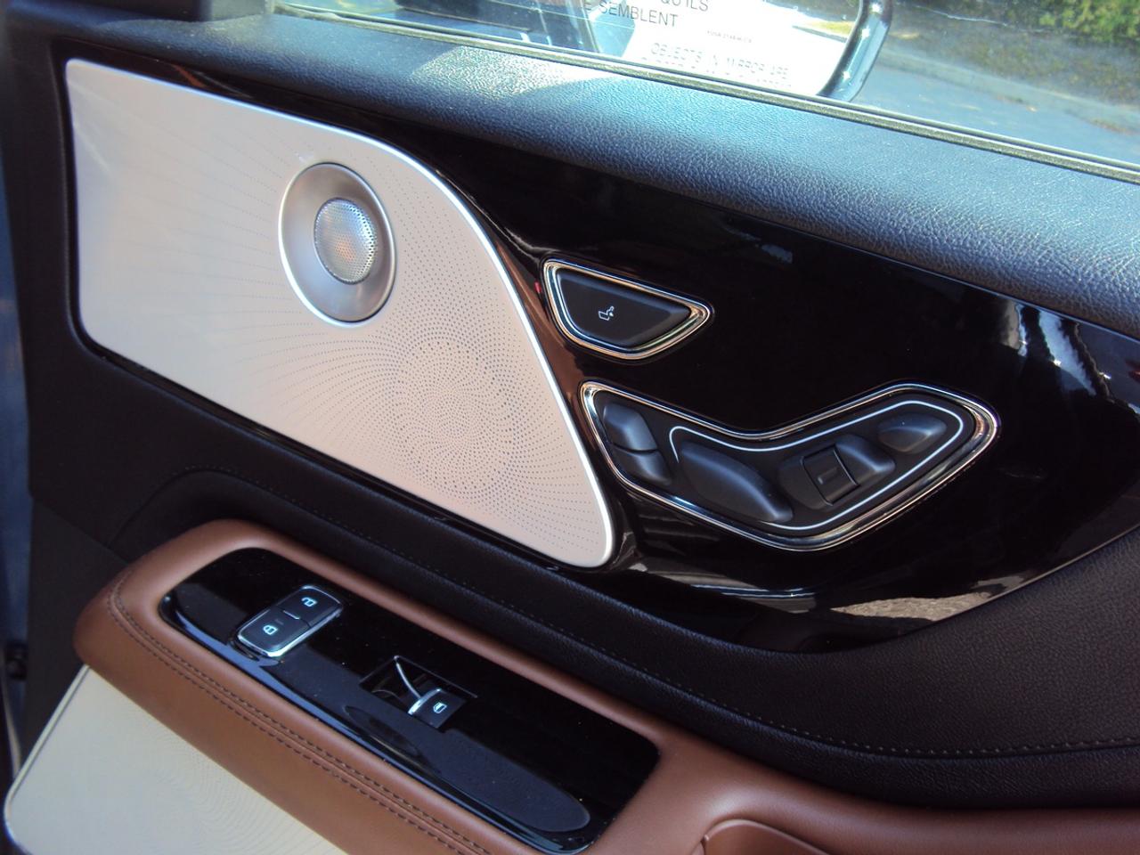 2020 Lincoln Aviator Reserve Photo