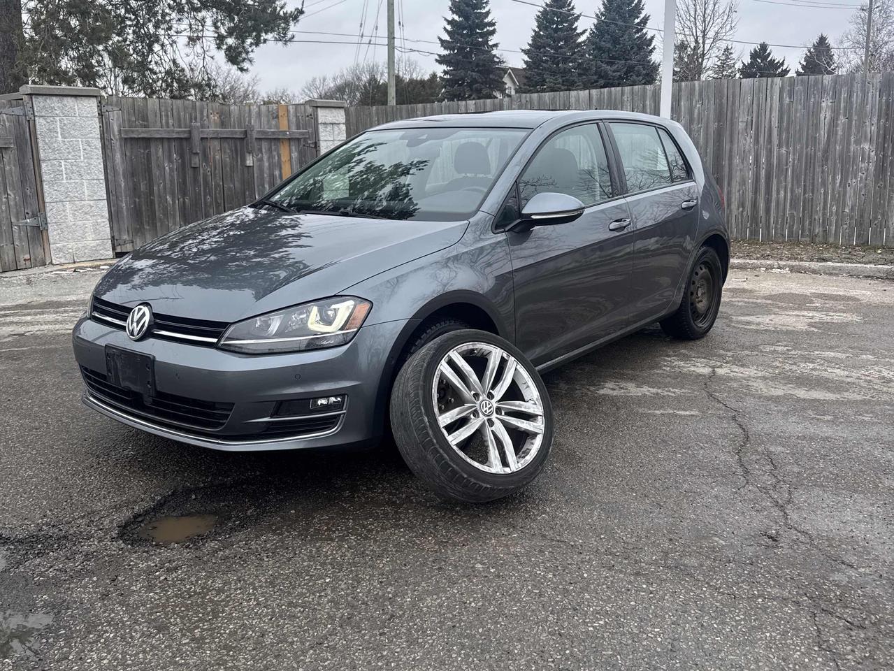 2017 Volkswagen Golf HIGHLINE - CLEAN CARFAX NO ACCIDENT , LEATHER Photo
