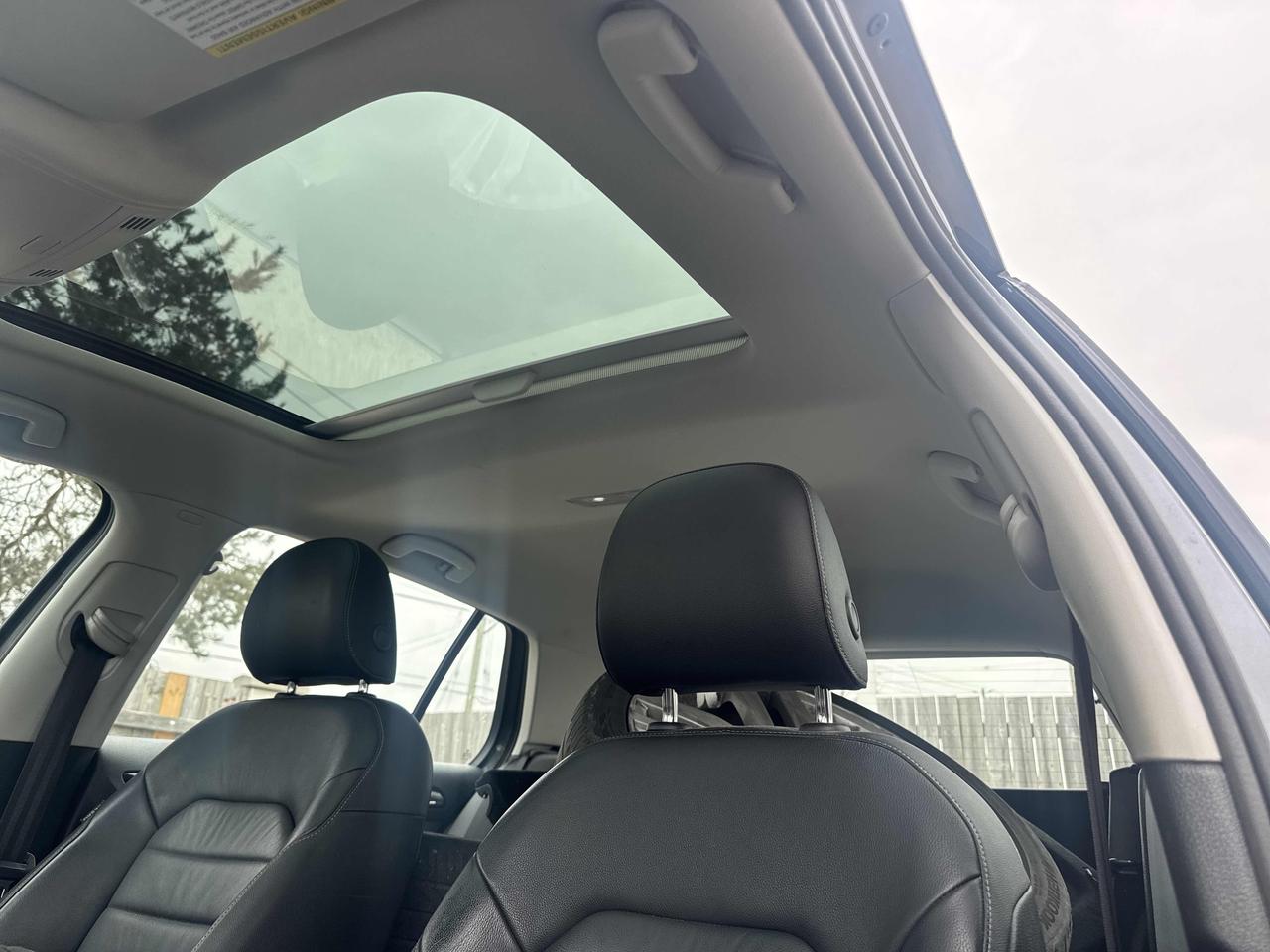 2017 Volkswagen Golf HIGHLINE - CLEAN CARFAX NO ACCIDENT , LEATHER Photo