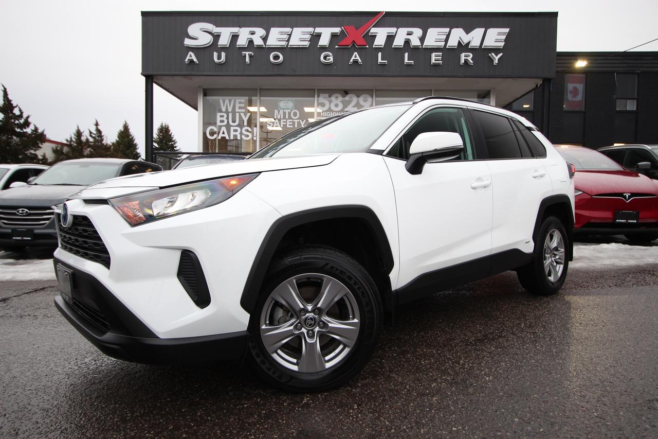 2023 Toyota RAV4 Hybrid LE - ONE OWNER CLEAN CARFAX Photo0