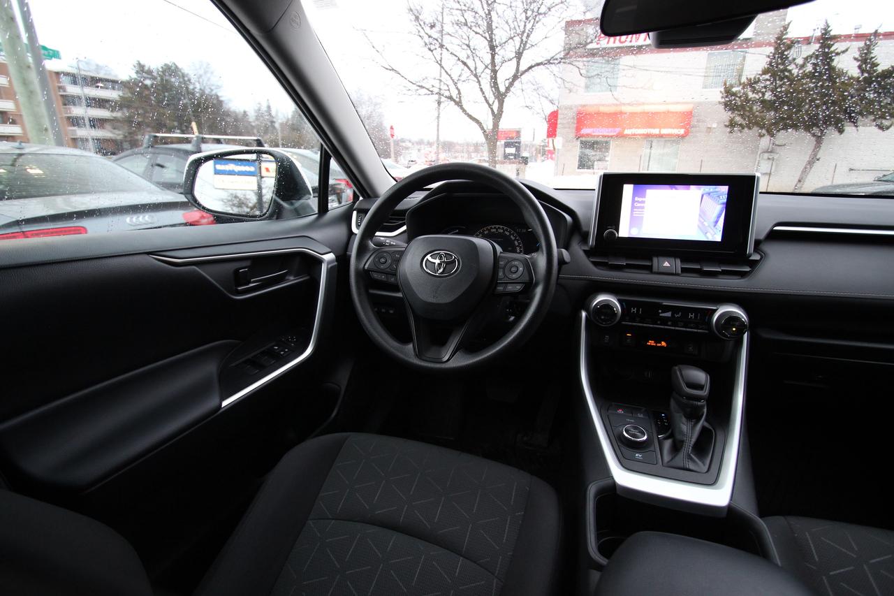 2023 Toyota RAV4 Hybrid LE - ONE OWNER CLEAN CARFAX Photo