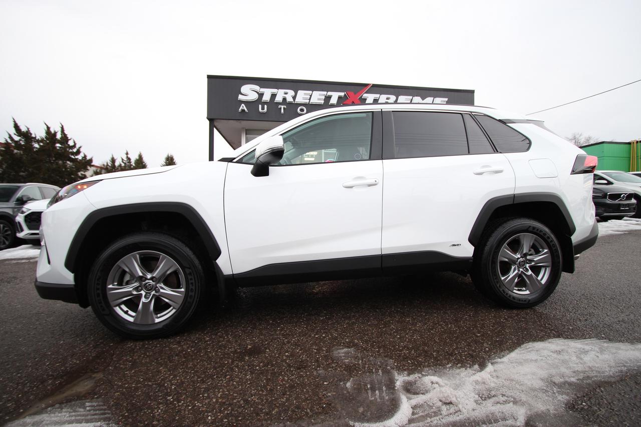 2023 Toyota RAV4 Hybrid LE - ONE OWNER CLEAN CARFAX Photo