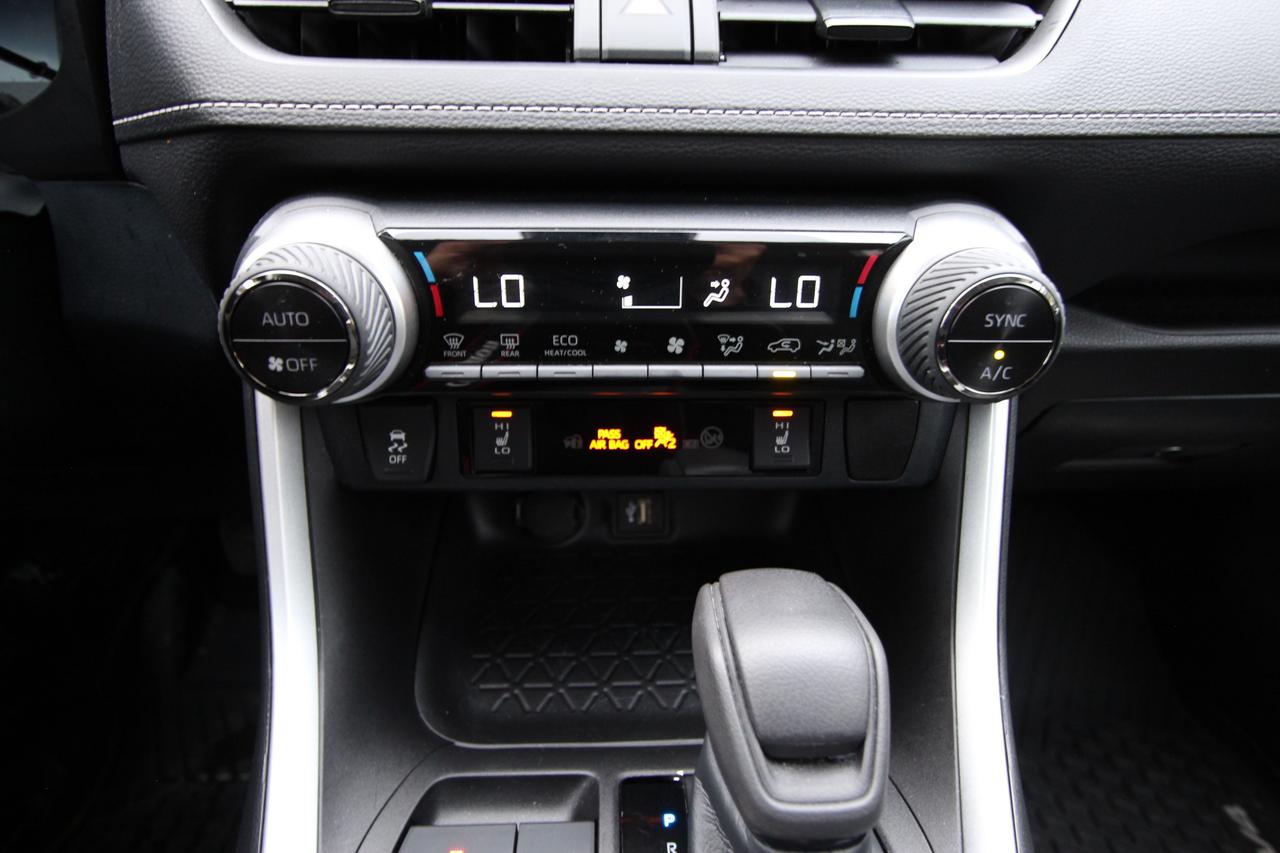 2023 Toyota RAV4 Hybrid LE - ONE OWNER CLEAN CARFAX Photo