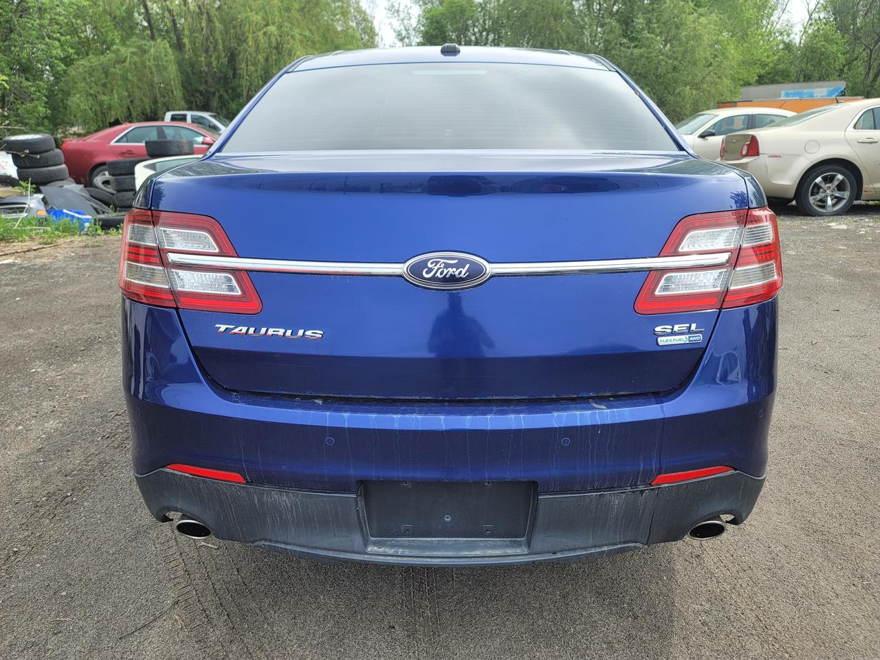 2013 Ford Taurus SEL Photo