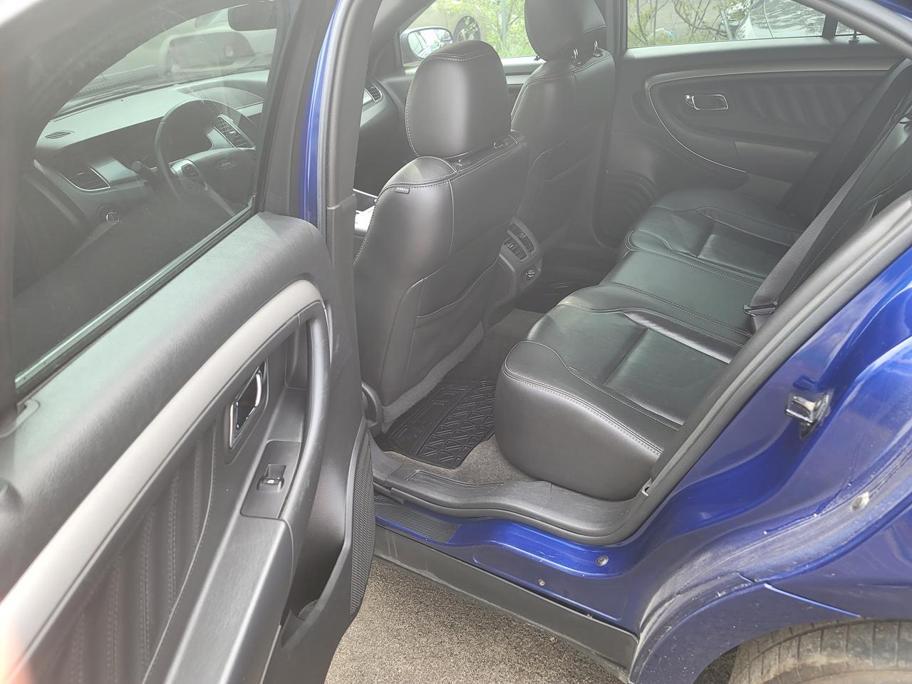 2013 Ford Taurus SEL Photo