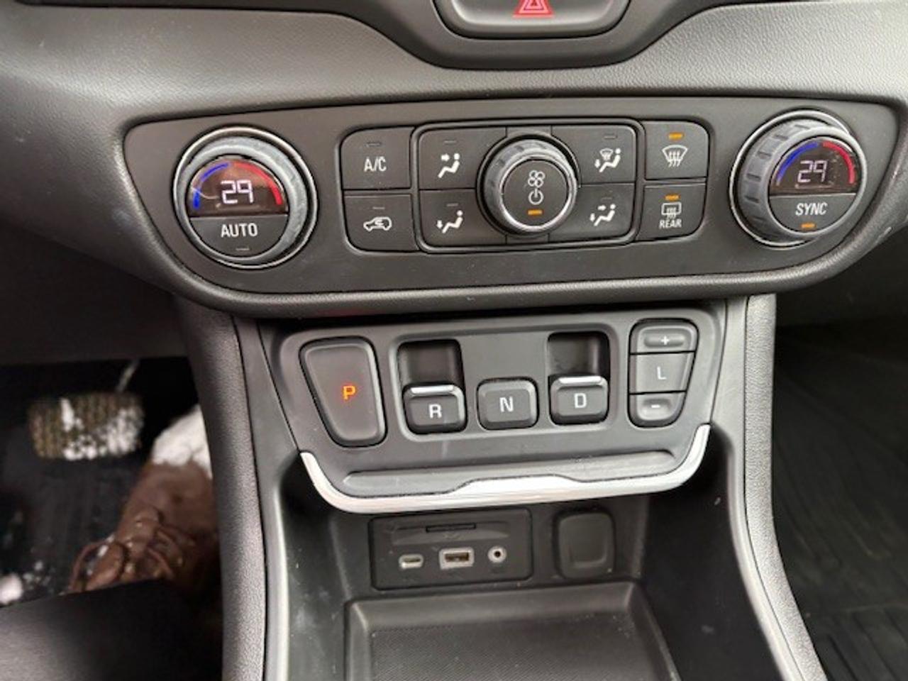 2020 GMC Terrain SLE Photo