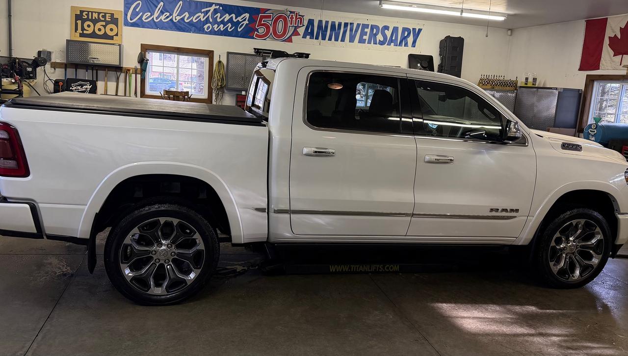 2021 RAM 1500 Limited 4x4 Crew Cab 5'7" Box Photo0