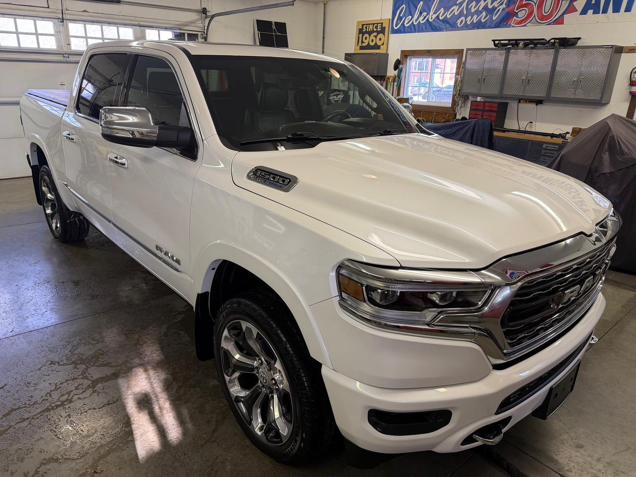 2021 RAM 1500 Limited 4x4 Crew Cab 5'7" Box Photo2