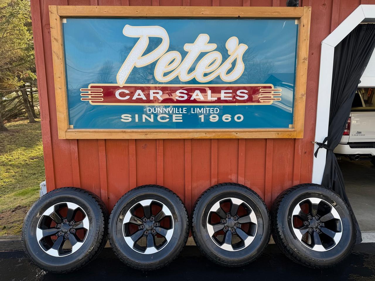 2021 RAM 1500 Limited 4x4 Crew Cab 5'7" Box Photo