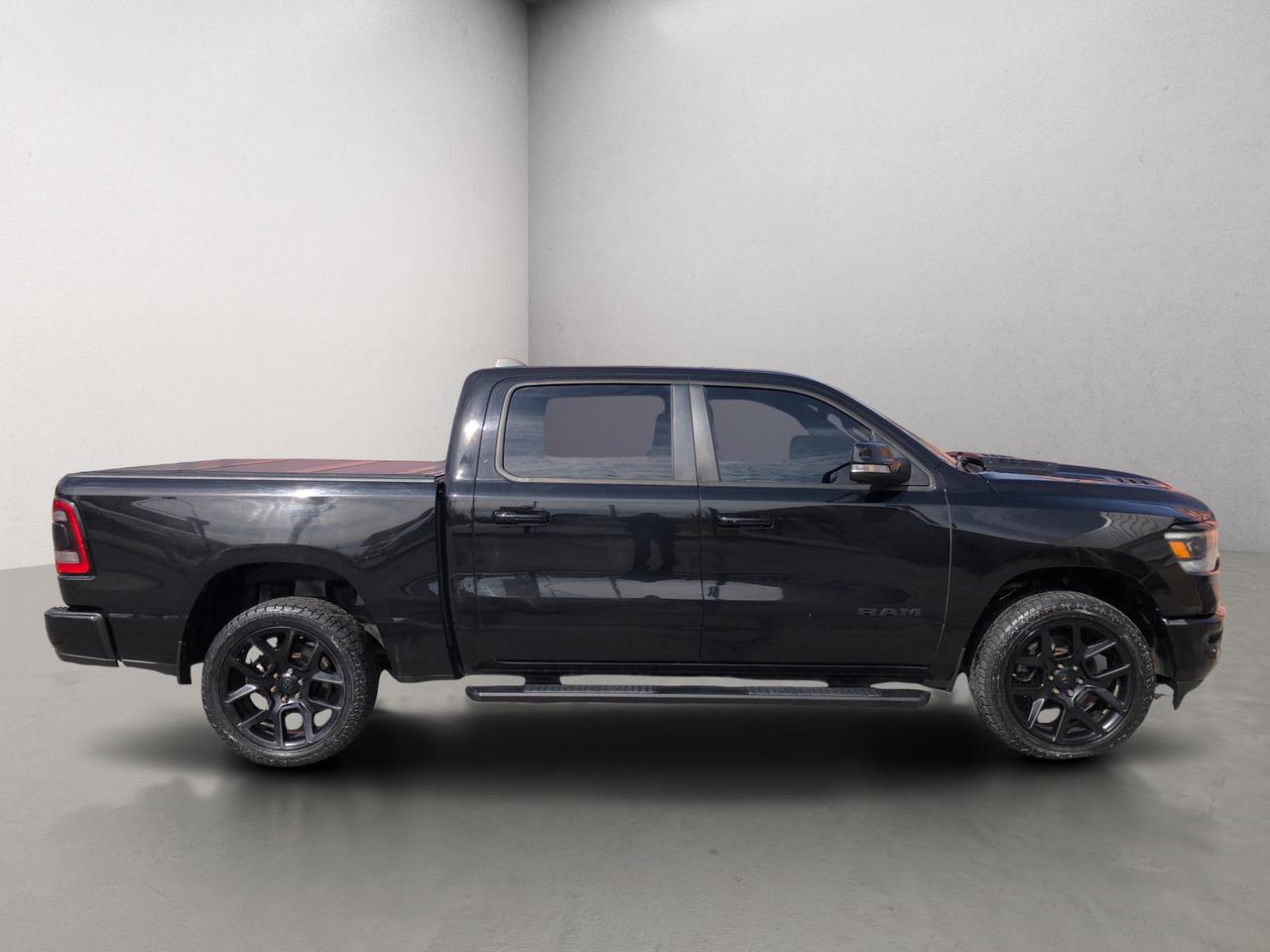 2021 RAM 1500 Sport / B.CAM / S.ROOF / H.SEATS / KEYLESS ENTRY Photo12