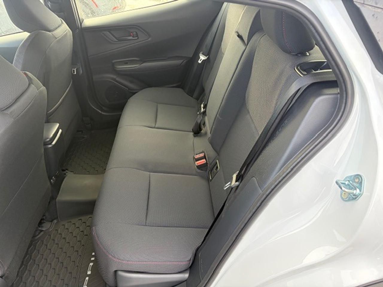 2026 Toyota Prius Plug-In Hybrid SE Photo3