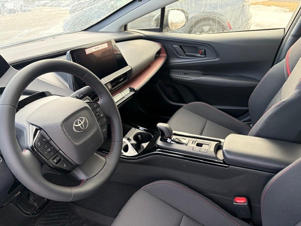 2026 Toyota Prius Plug-In Hybrid SE Photo