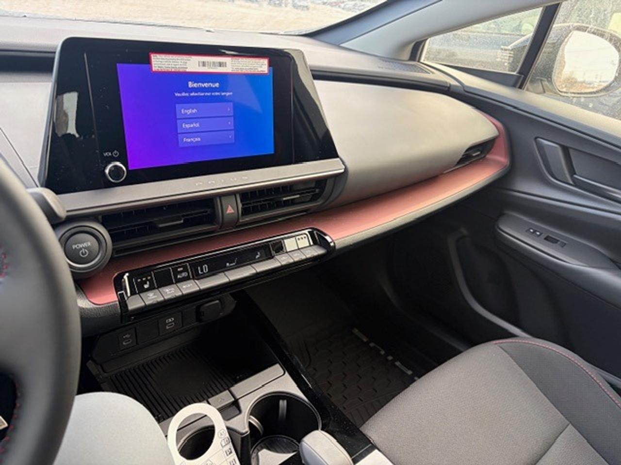 2026 Toyota Prius Plug-In Hybrid SE Photo