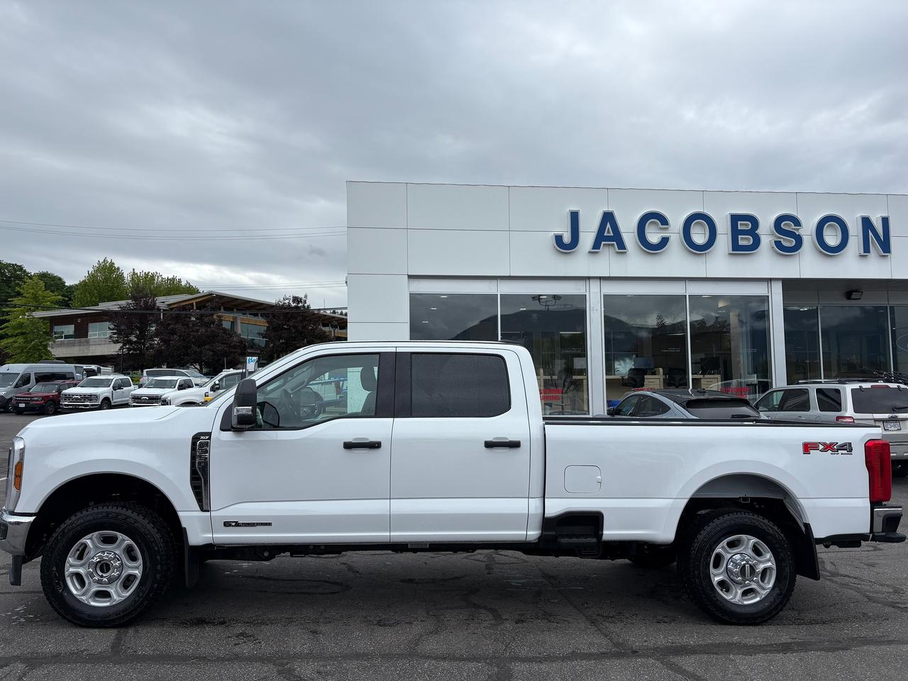 2026 Ford F-350 Super Duty SRW XLT Photo1