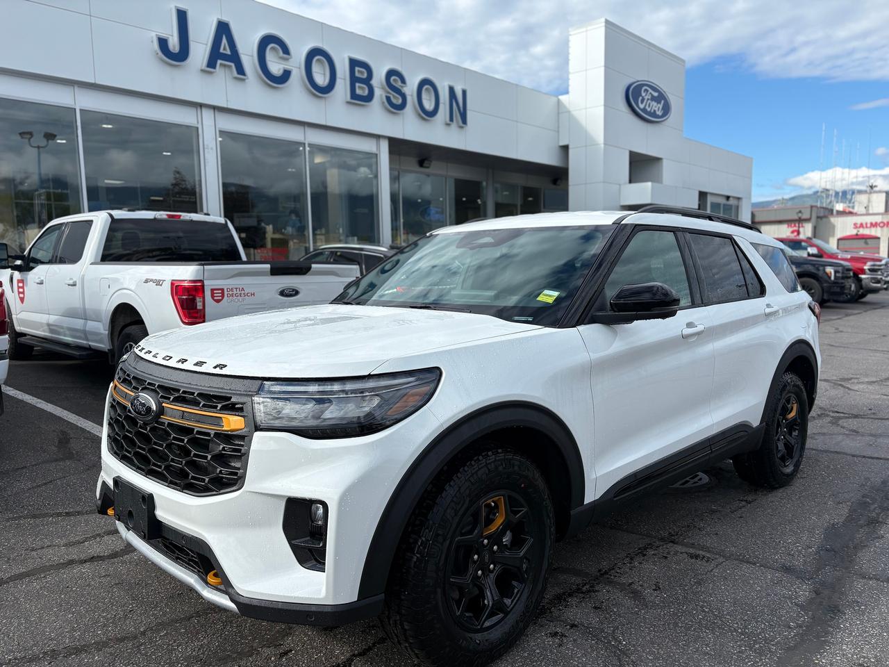 2026 Ford Explorer TREMOR Photo0