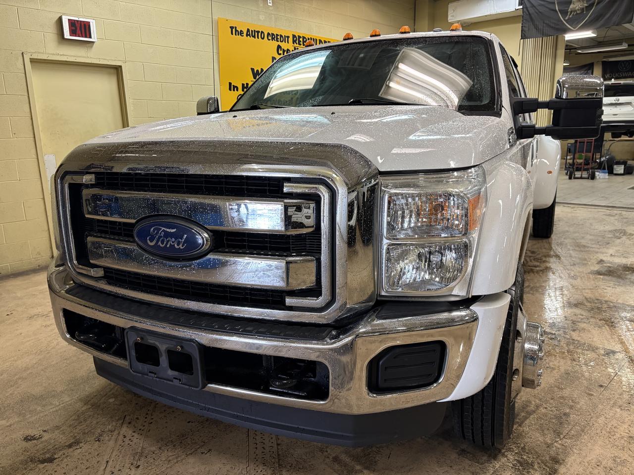 2015 Ford SUPER DUTY F-450 DRW XL - Photo #1