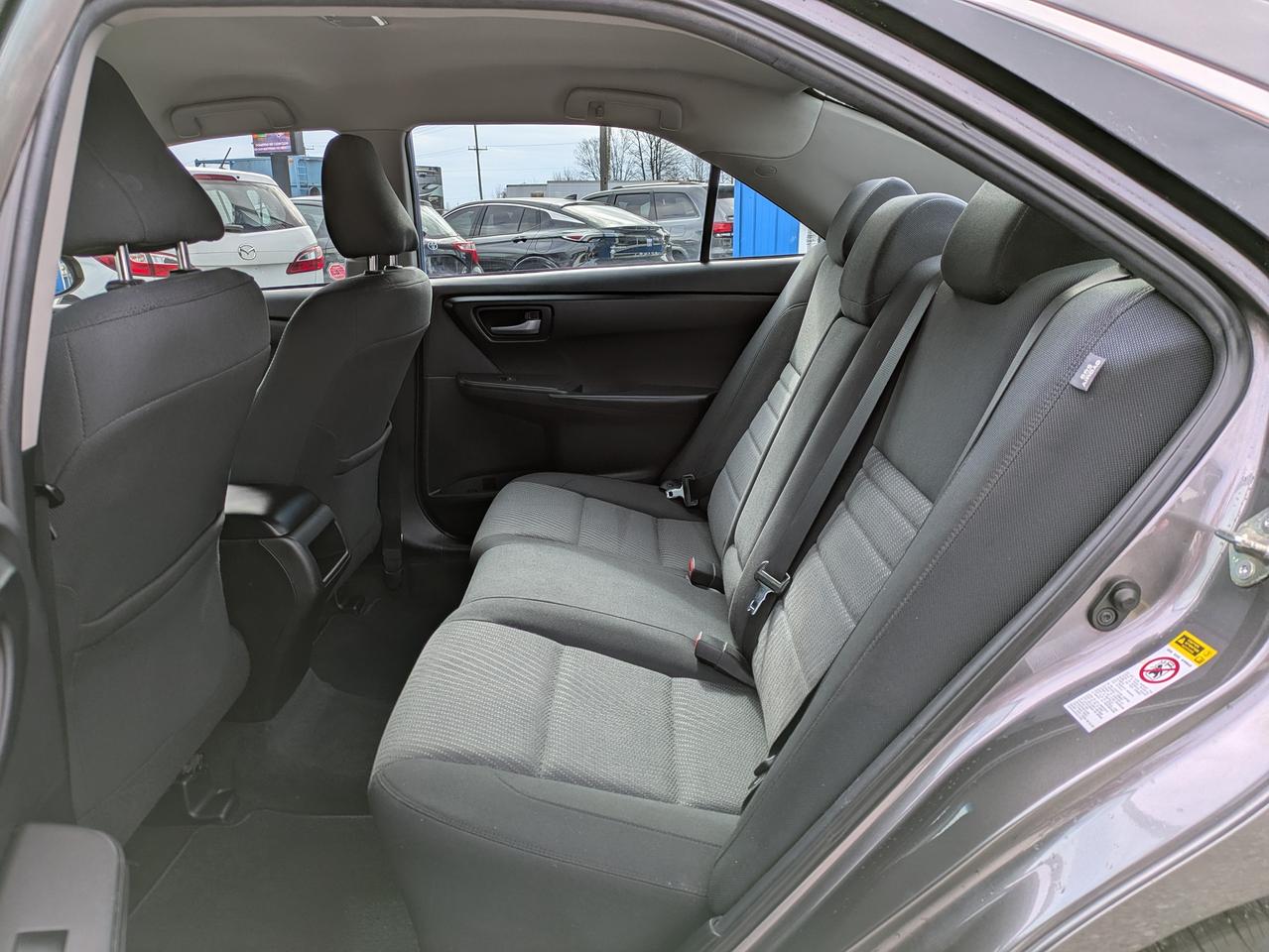 2015 Toyota Camry 4dr Sdn I4 Auto LE Photo