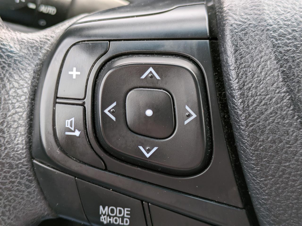 2015 Toyota Camry 4dr Sdn I4 Auto LE Photo