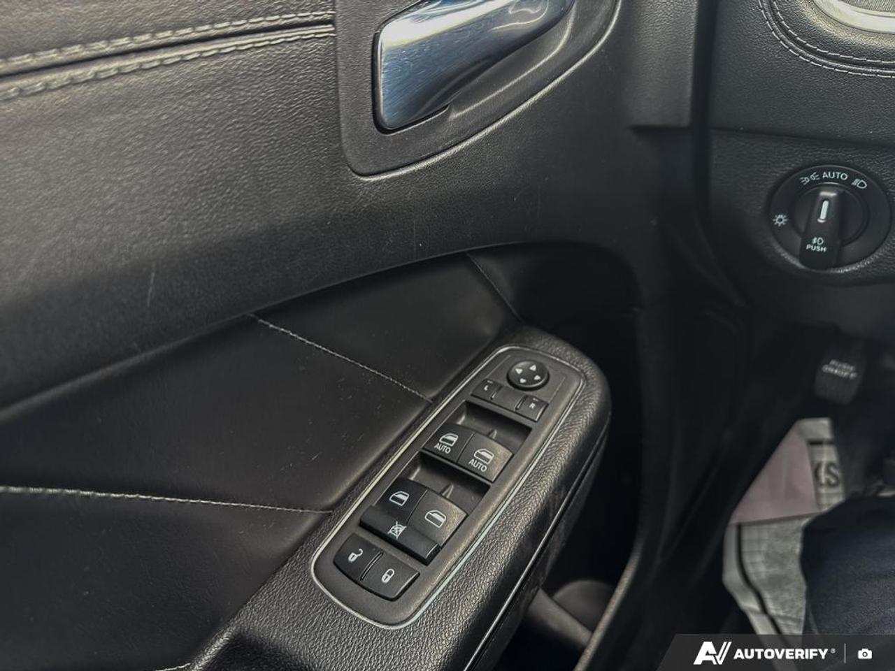 2022 Dodge Charger R/T DAYTONA / NO ACCIDENTS / 5.7L / NAV / ROOF Photo