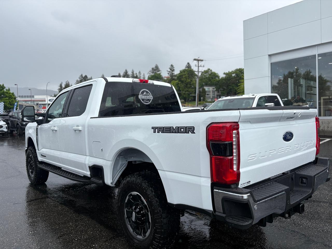 2026 Ford F-350 Super Duty SRW Lariat Photo2