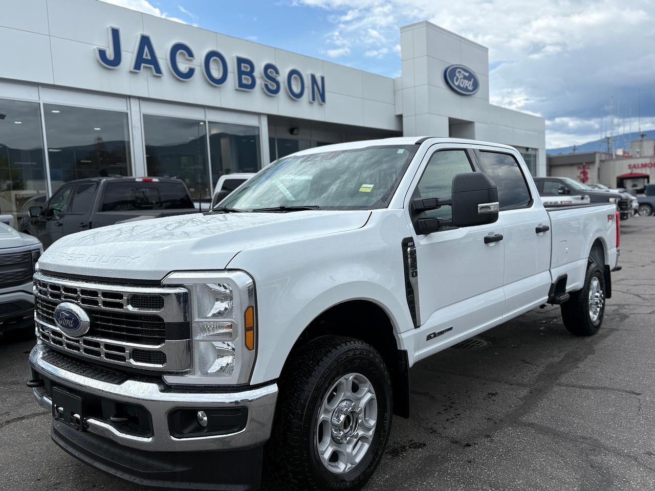 2026 Ford F-350 Super Duty SRW XLT Photo0
