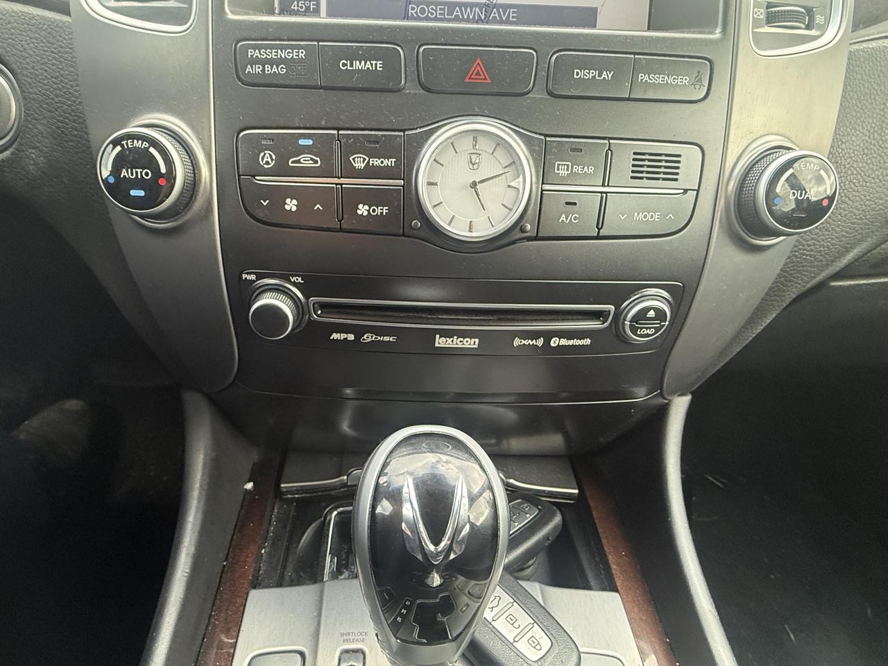 2012 Hyundai Equus SIGNATURE Photo