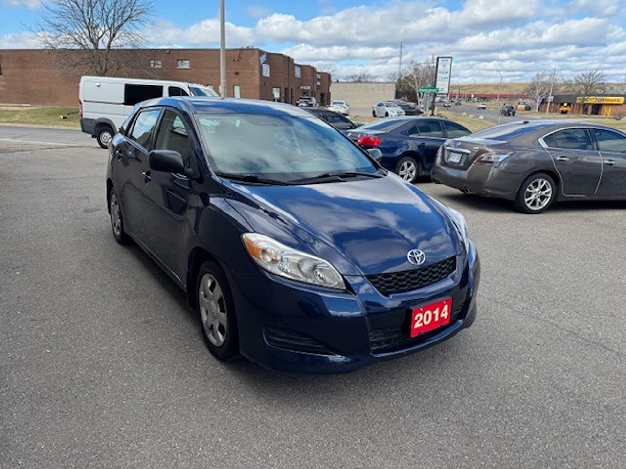 2014 Toyota Matrix 4 dr hatch auto accident free Photo