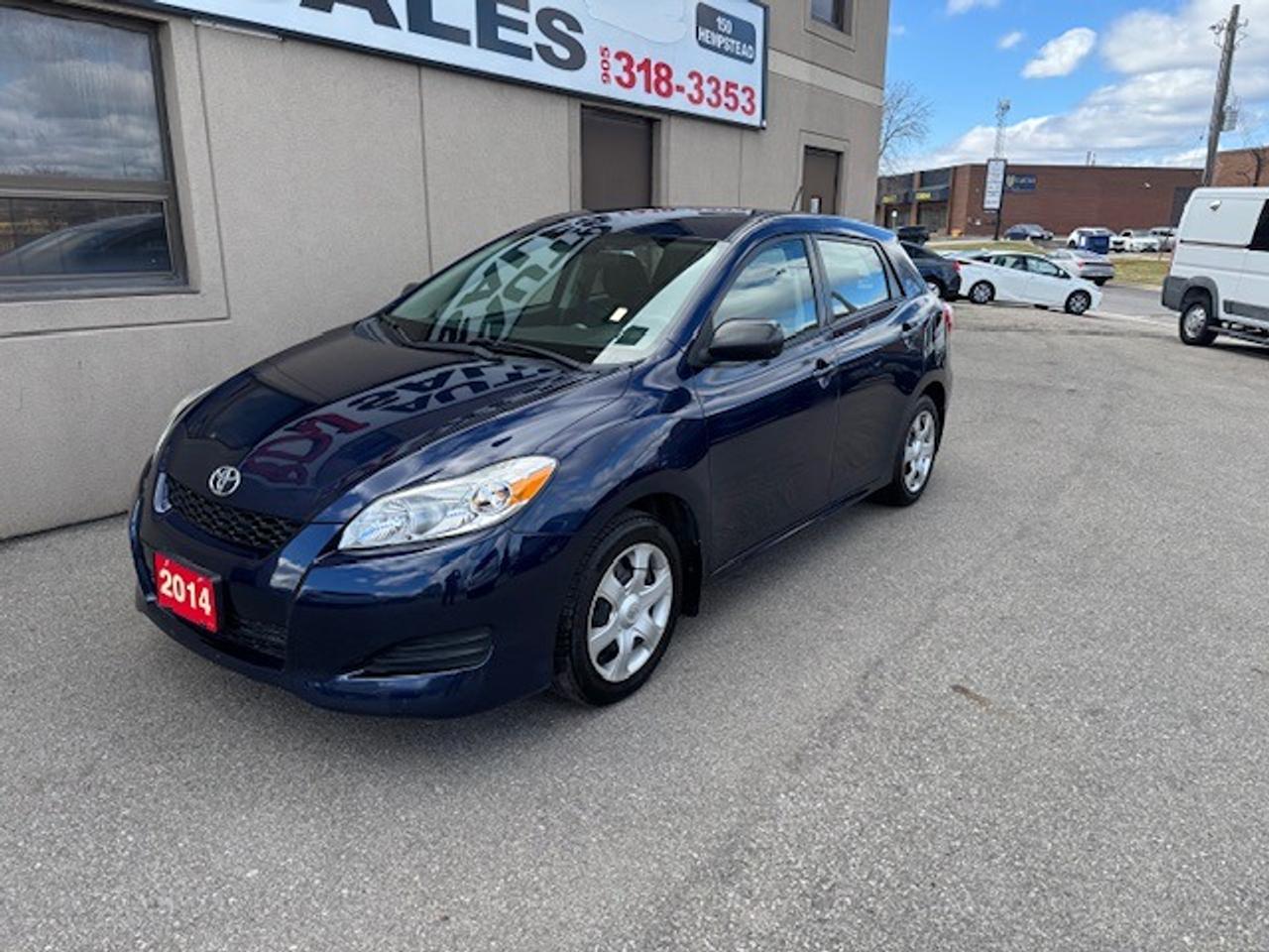 2014 Toyota Matrix 4 dr hatch auto accident free Photo