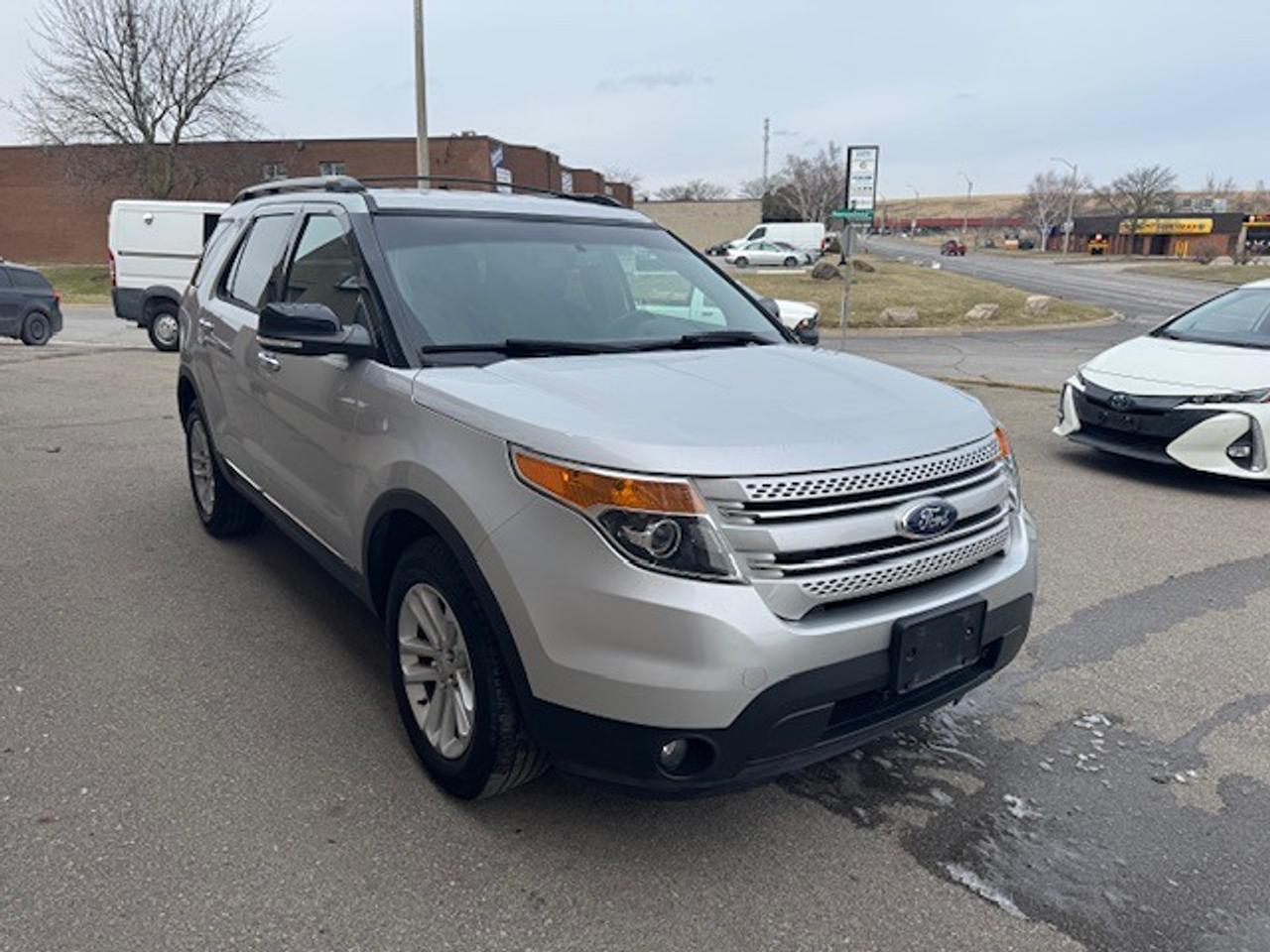 2015 Ford Explorer 4WD 4dr XLT 1 OWNER,ACCIDENT FREE ONLY 89000KM Photo
