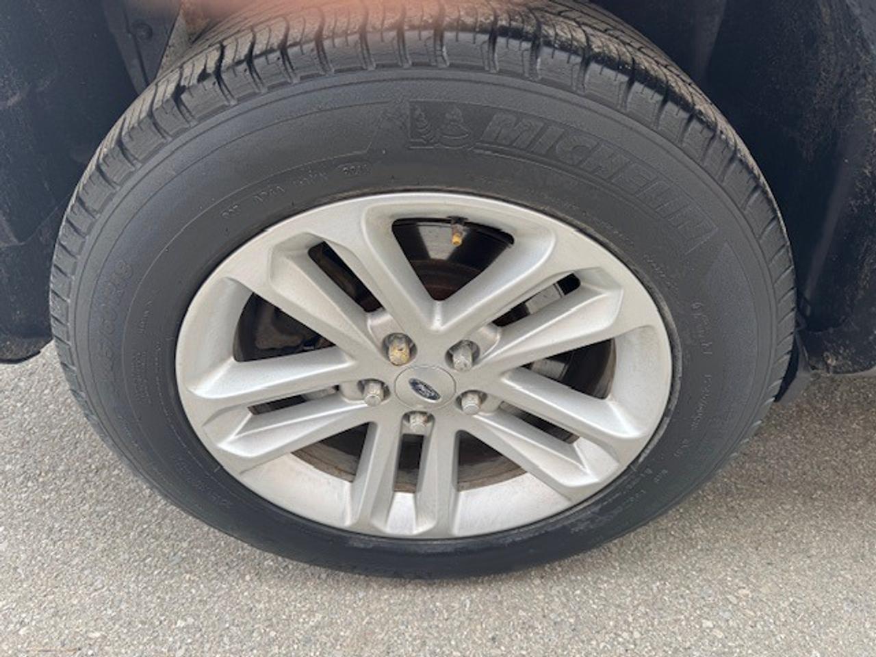 2015 Ford Explorer 4WD 4dr XLT 1 OWNER,ACCIDENT FREE ONLY 89000KM Photo