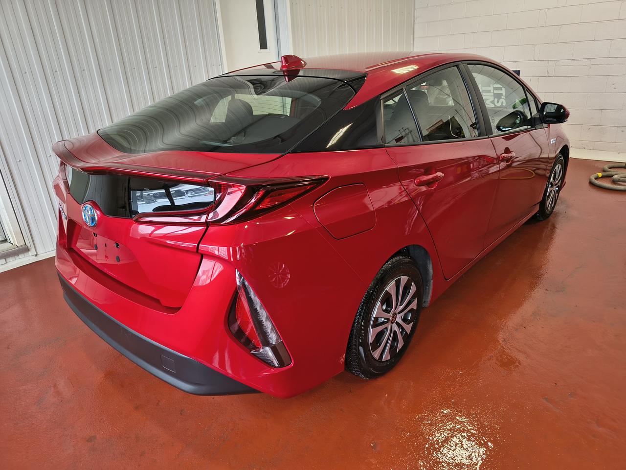 2021 Toyota Prius Prime  Photo0