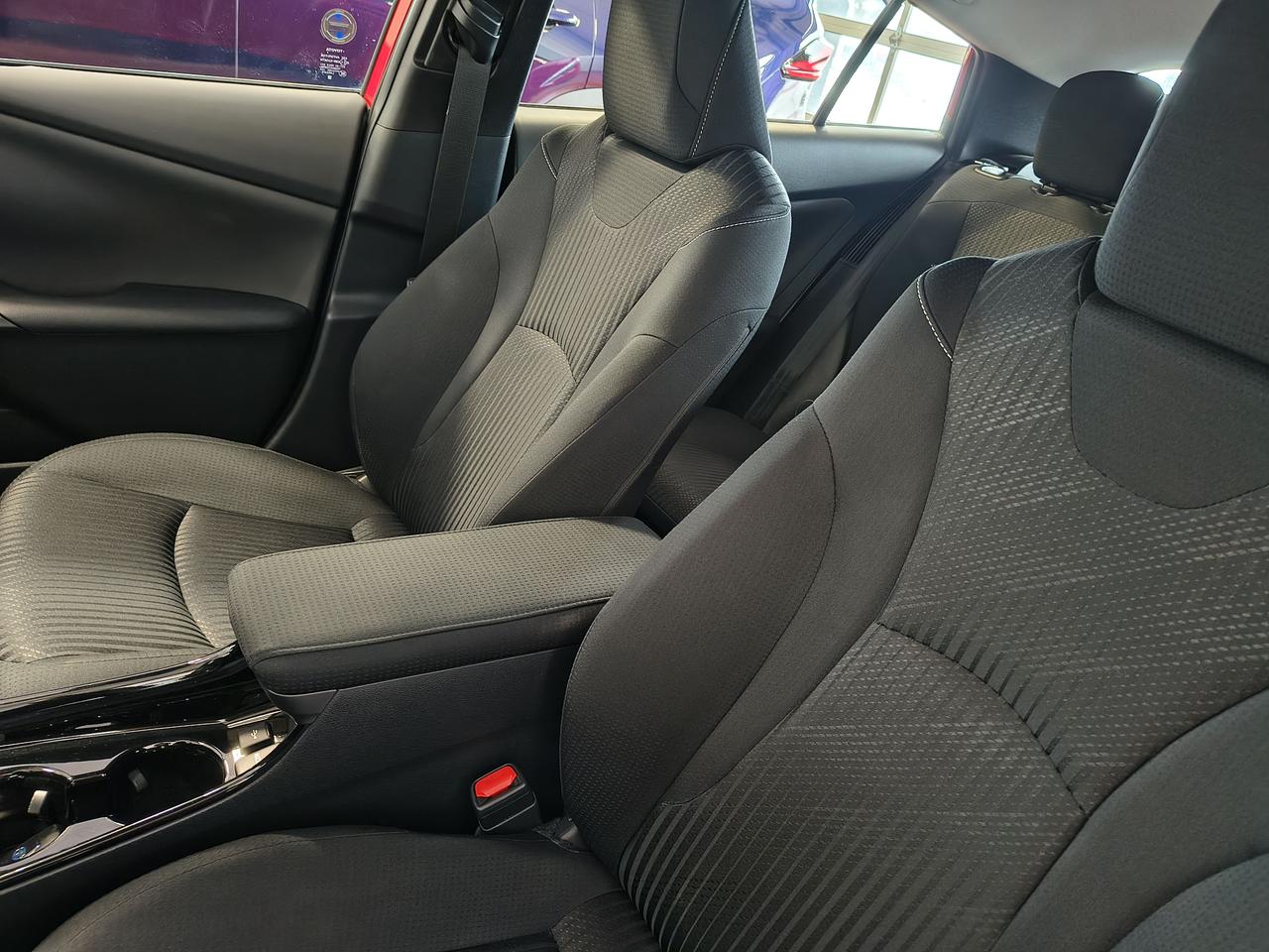 2021 Toyota Prius Prime  Photo0