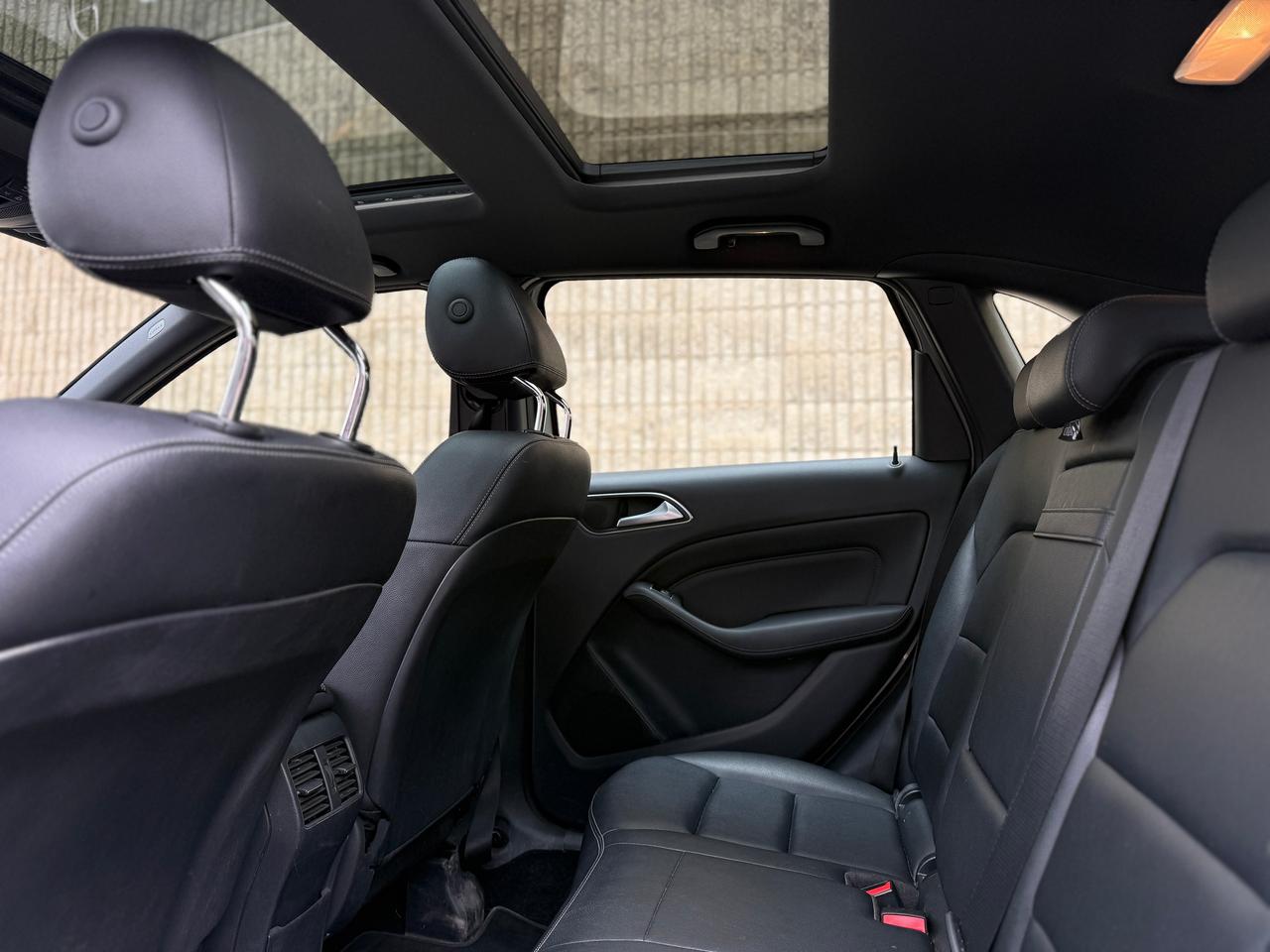 2017 Mercedes-Benz B-Class B 250 Sports Tourer 4Matic Photo