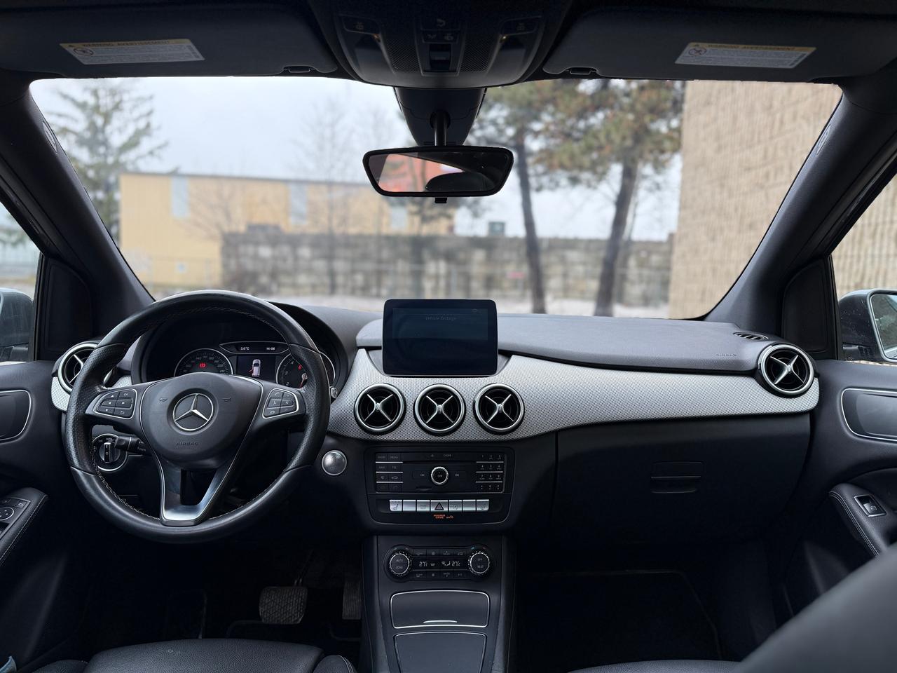 2017 Mercedes-Benz B-Class B 250 Sports Tourer 4Matic Photo