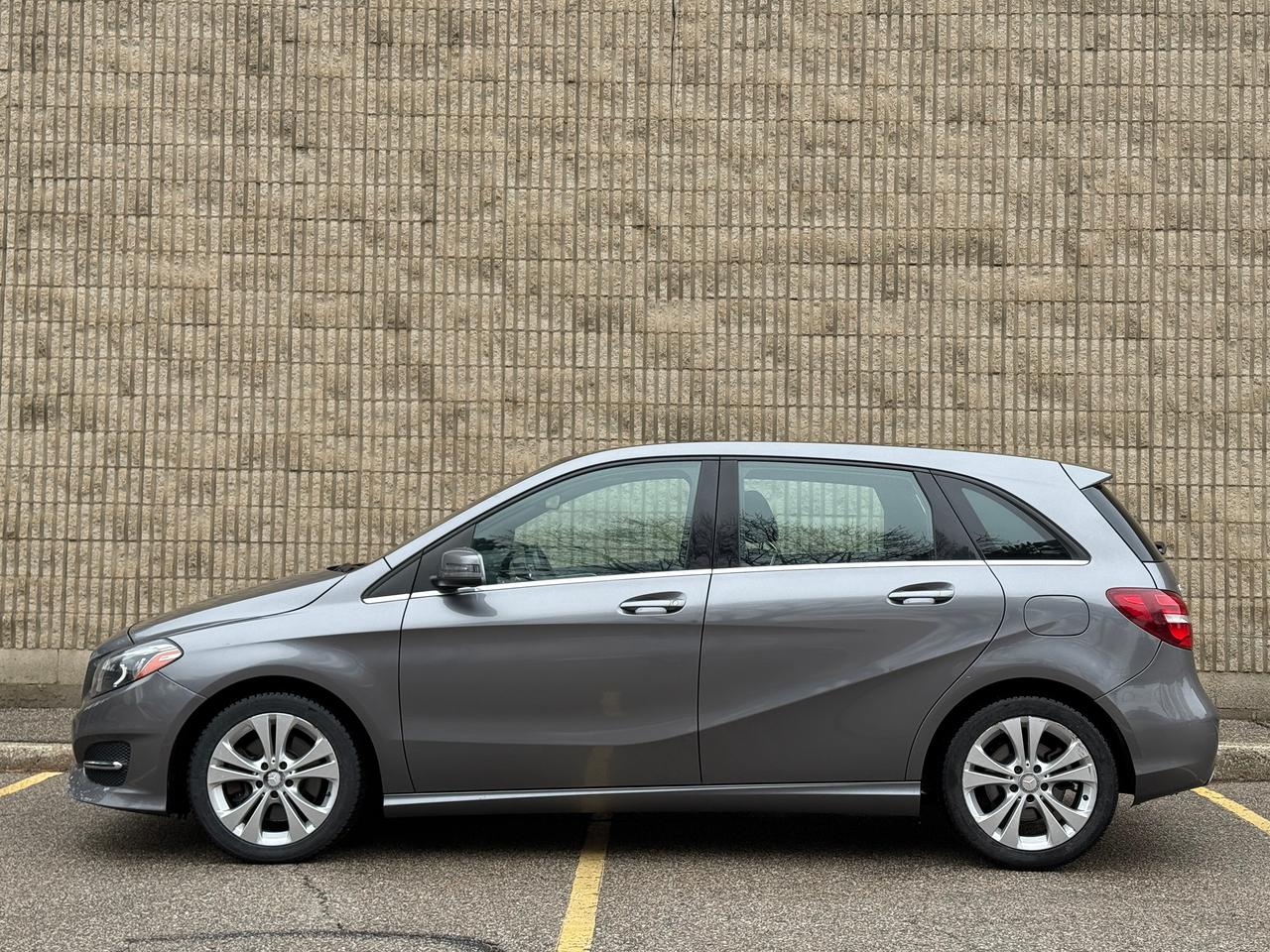 2017 Mercedes-Benz B-Class B 250 Sports Tourer 4Matic Photo