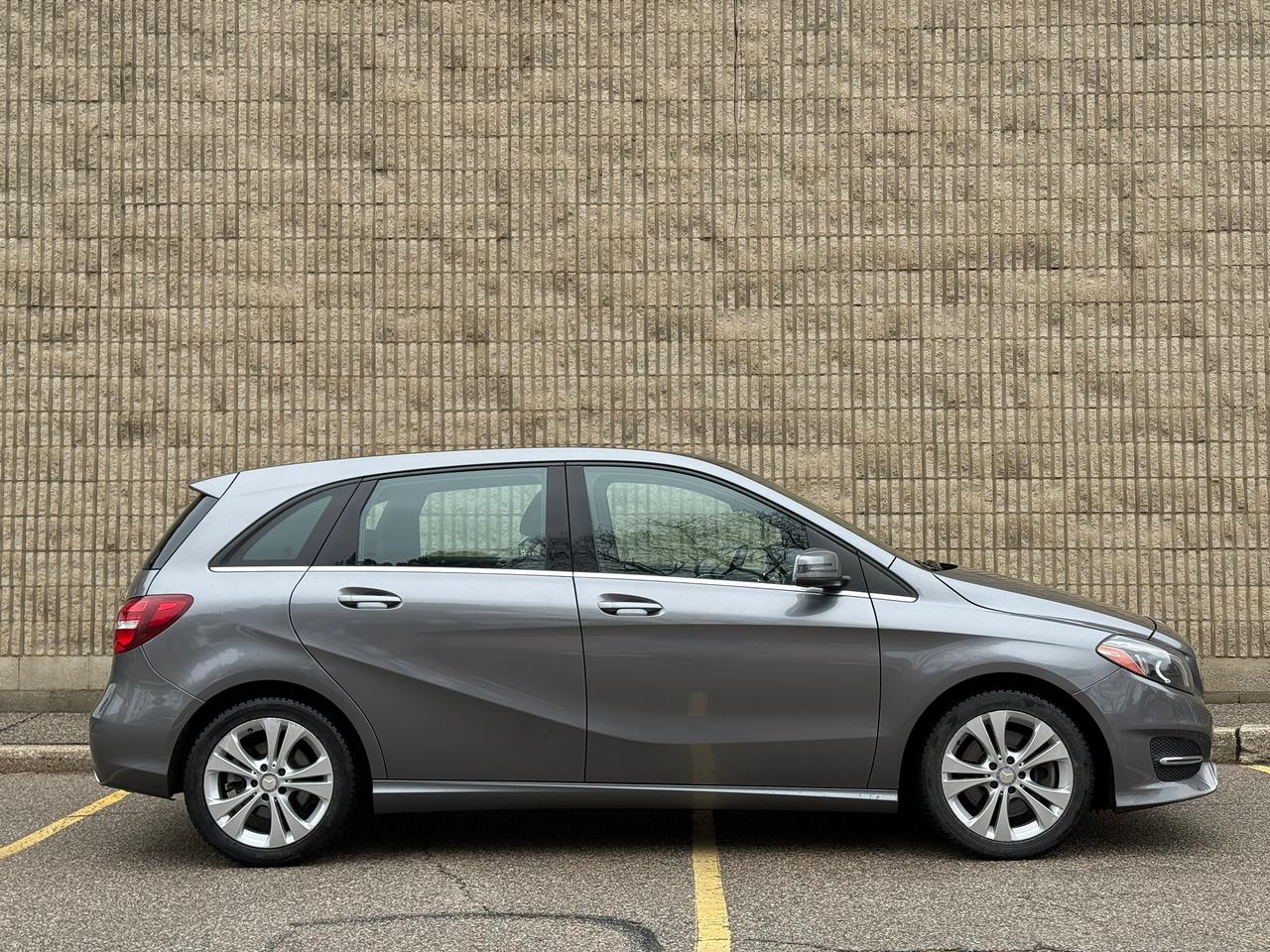 2017 Mercedes-Benz B-Class B 250 Sports Tourer 4Matic Photo