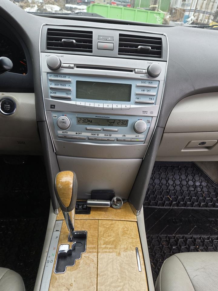 2007 Toyota Camry XLE Photo
