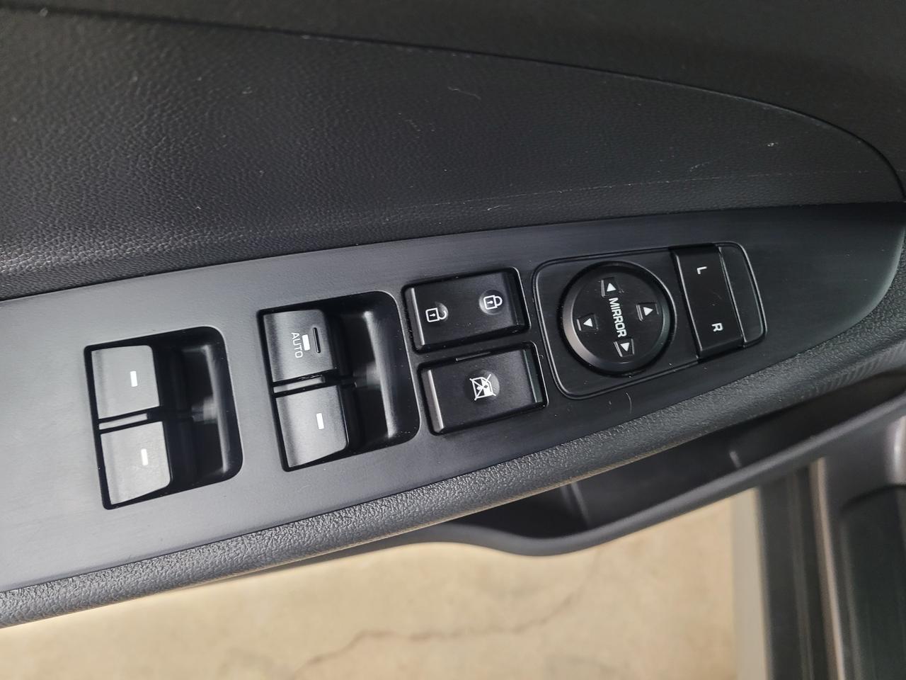 2020 Hyundai Tucson Preferred Photo12