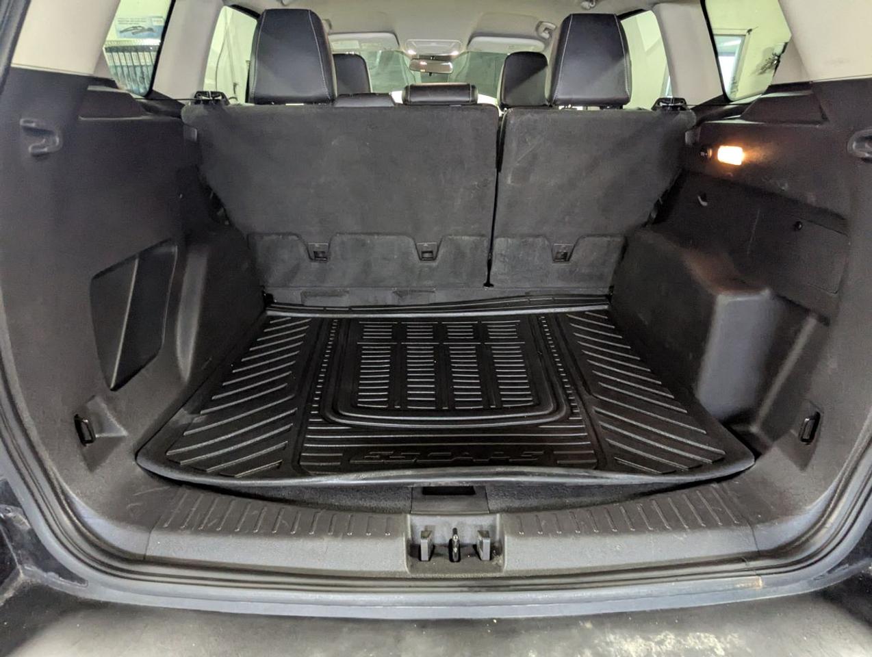 2018 Ford Escape SEL WITH LEATHER/POWER LIFTGATE!! Photo