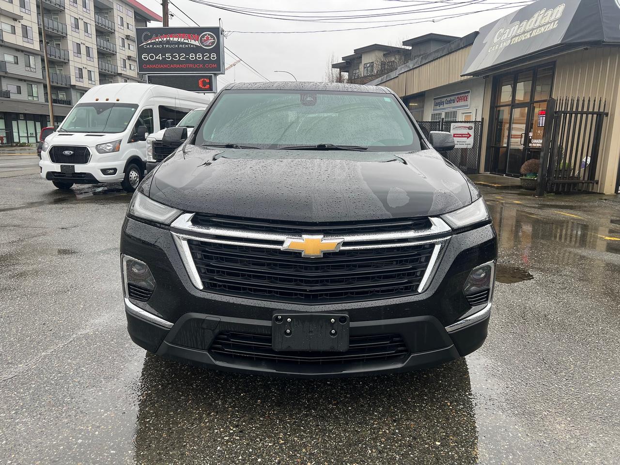 2023 Chevrolet Traverse LS Photo2