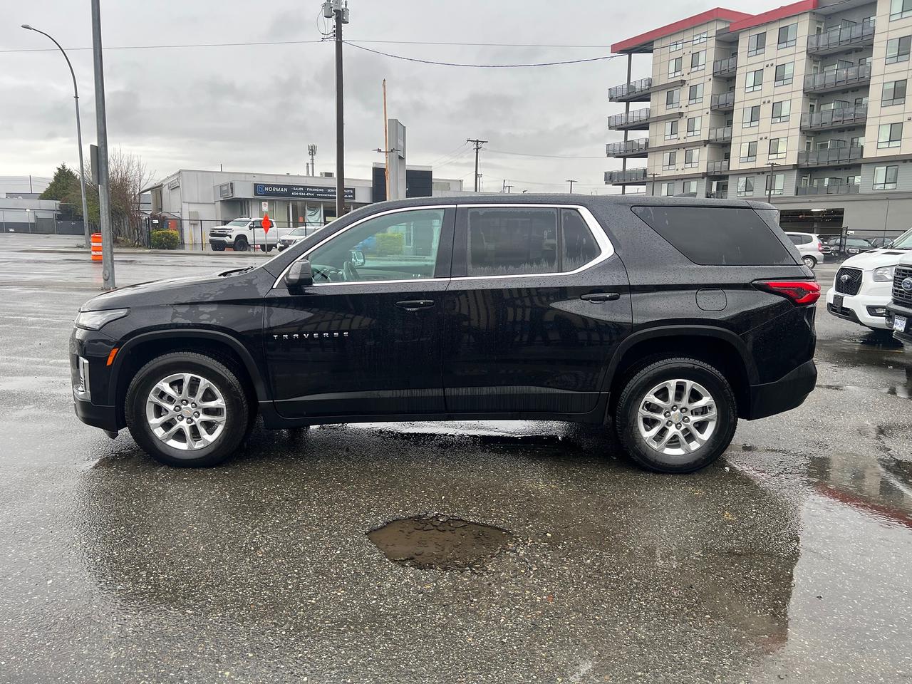 2023 Chevrolet Traverse LS Photo25